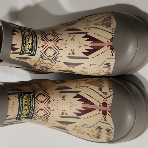 NEW Pendleton Chelsea White Sands Waterproof Rain Ankle Boots - Picture 15 of 16